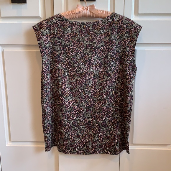 Reitmans Signature sleeveless blouse - Picture 2 of 3